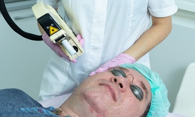 Лазерное омоложение в центре косметологии Альфа Клиник